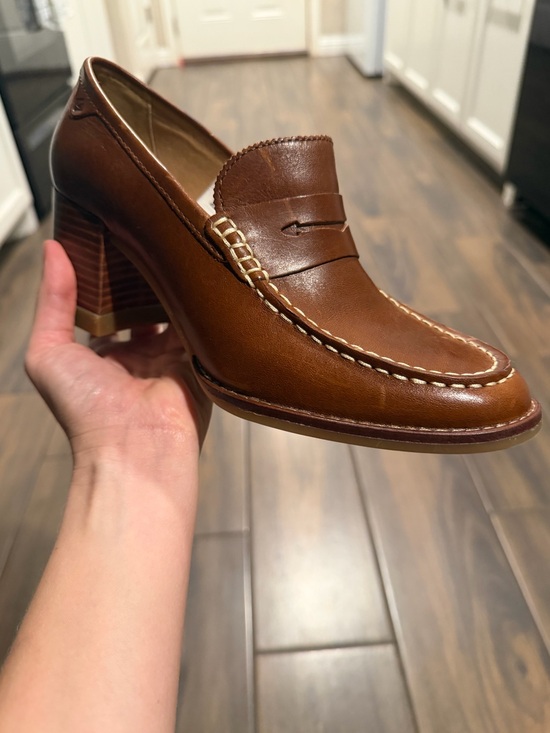 Sperry Other - Sperry Seatport Leather Penny Loafers